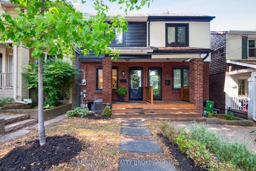 262 Roselawn Ave, Toronto, ON, M4R1E9 | Card Image