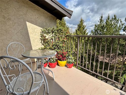 apt-302-17918 23rd Ln Ne, Shoreline, WA, 98155-3950 | Card Image