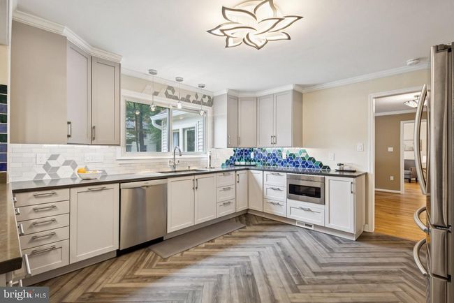 11100 Flora Lee Dr, House other with 4 bedrooms, 4 bathrooms and null parking in Fairfax Station VA | Image 18