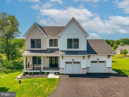 4740 Hillcrest Ln, Whitehall, PA, 18052 | Card Image