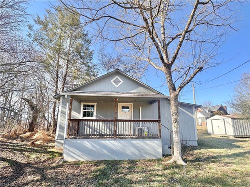 1101 Old Us Highway 421, Wilkesboro, NC, 28697 | Card Image