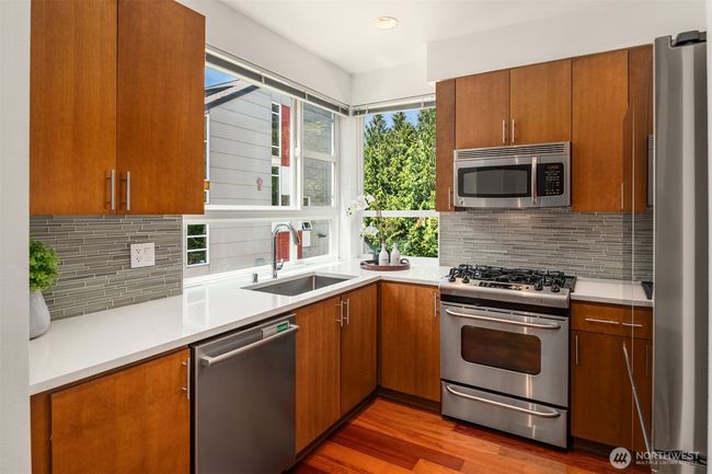 UNIT-101 - 15240 Ne 81 St Way, Townhouse with 3 bedrooms, 3 bathrooms and 2 parking in Redmond WA | Image 12