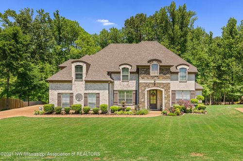 8036 Betty Browning Pass, Olive Branch, MS, 38654-7372 | Card Image