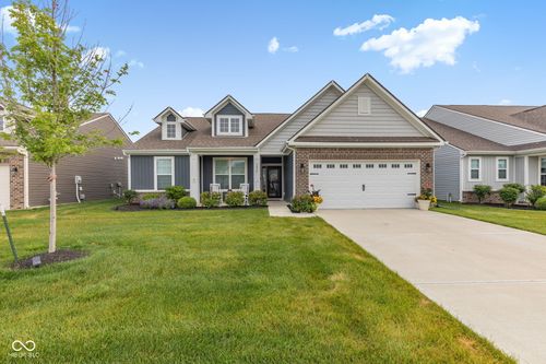 9832 Olympic Blvd, Pendleton, IN, 46064-6443 | Card Image