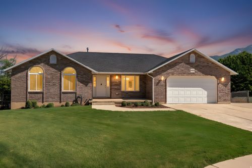 1832 E 7880 S, South Weber, UT, 84405-7717 | Card Image