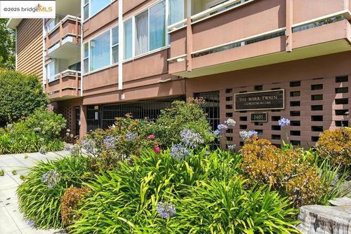 apt-203-2601 College Ave, Berkeley, CA, 94704-3444 | Card Image