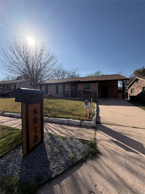 6010 Waycross Dr, Austin, TX, 78745-4060 | Card Image
