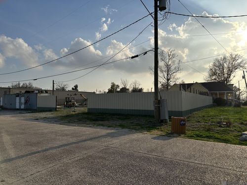 2249 S Central Ave, Lutcher, LA, 70071-5236 | Card Image