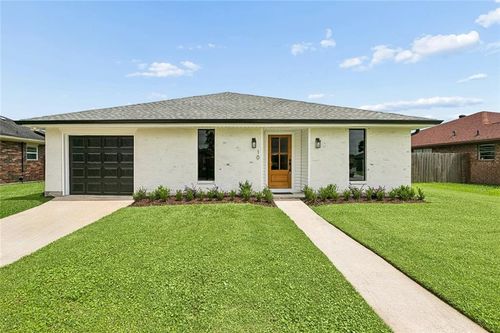 10 Darbonne Ct, Kenner, LA, 70065-2436 | Card Image
