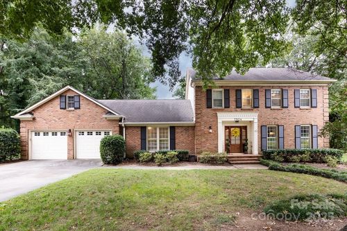 7924 Wellston Dr, Charlotte, NC, 28210-7252 | Card Image