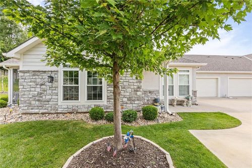 13975 W 112th Ter, Olathe, KS, 66215-7501 | Card Image