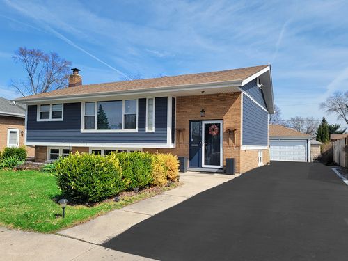 10817 S Oak Park Ave, Worth, IL, 60482-1520 | Card Image