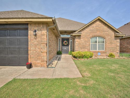 3117 Loren Drive, Moore, OK, 73160 | Card Image