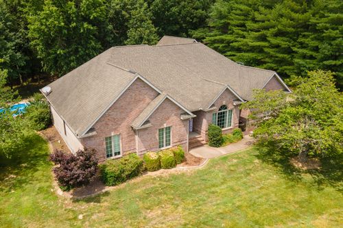 27 Deer Run, Herrin, IL, 62948-2468 | Card Image