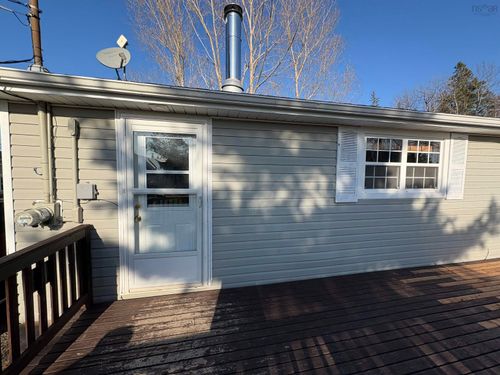 200 Lighthouse Lane, Wallace, NS, B0K1Y0 | Card Image