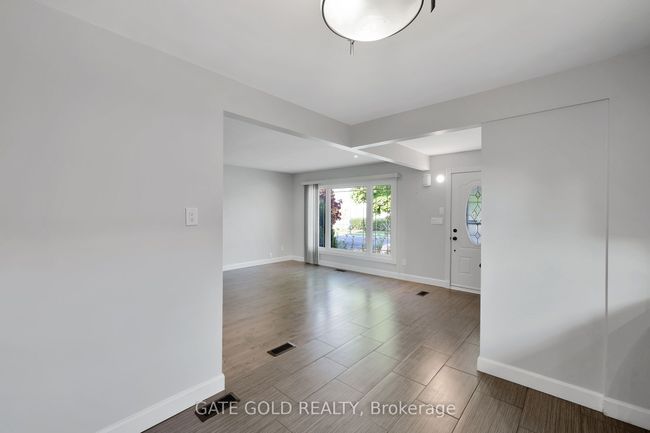 64 Nash Rd S, House other with 6 bedrooms, 2 bathrooms and 3 parking in Hamilton ON | Image 12