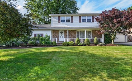 2379 Tanglewood Dr, Salem, OH, 44460-2528 | Card Image