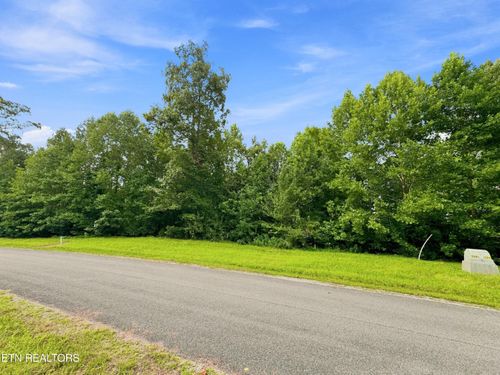 598 N Two Rivers Rd, LaFollette, TN, 37766 | Card Image