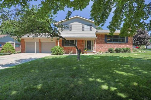 5542 Barberry Ln, Saginaw, MI, 48603-2669 | Card Image