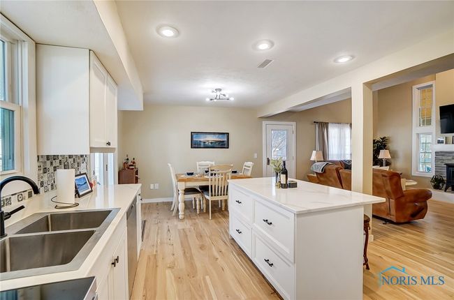 7371 West St, House other with 3 bedrooms, 3 bathrooms and null parking in Russells Point OH | Image 18