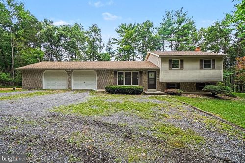 40 Montebello Rd, DUNCANNON, PA, 17020-9727 | Card Image