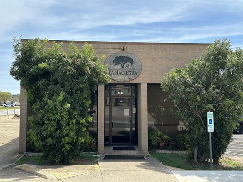 429 Earl Garrett St, Kerrville, TX, 78028-4530 | Card Image