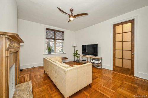 apt-2-37 80th St, Jackson Heights, NY, 11372-6816 | Card Image