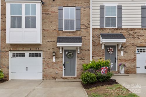 416 Dalton Cir, Fort Mill, SC, 29715-6952 | Card Image