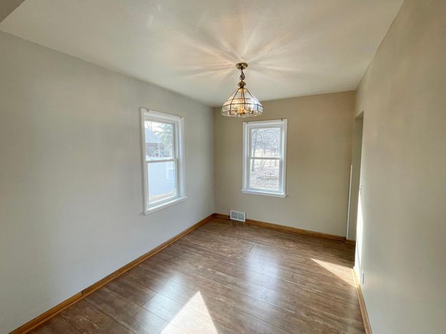 421 W Van Dusen St, House other with 5 bedrooms, 2 bathrooms and null parking in Springfield MN | Image 13