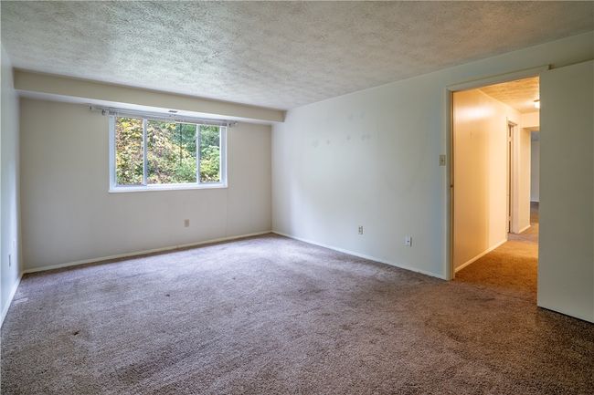 APT-24A - 331 Ridge Point Cir, Condo with 2 bedrooms, 1 bathrooms and null parking in Bridgeville PA | Image 9