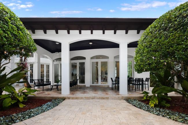 5837 Sw 102 Nd St, House other with 6 bedrooms, 6 bathrooms and null parking in Pinecrest FL | Image 29