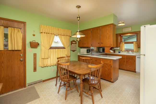 9-web-or-mls-09-Dining Room.jpg | Image 9