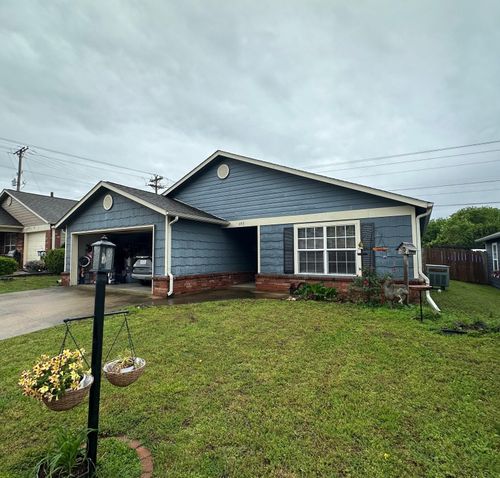 693 Eastgate Drive, Ketchum, OK, 74349 | Card Image