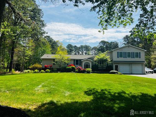 195 Old Forge Rd, Monroe, NJ, 08831-1440 | Card Image