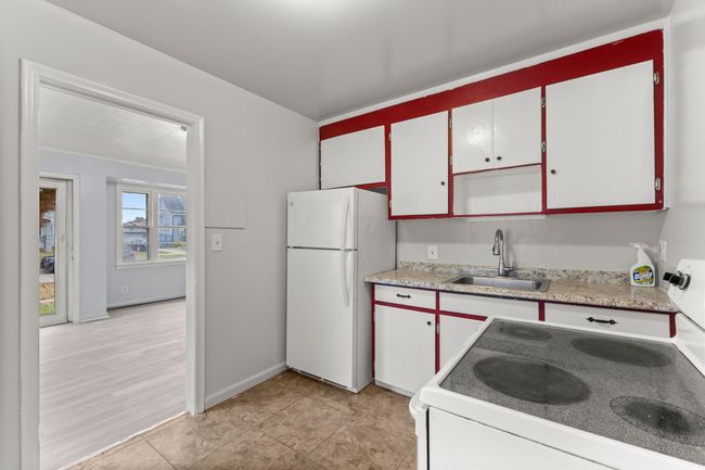 25436 New York St, House other with 2 bedrooms, 1 bathrooms and null parking in Dearborn Heights MI | Image 9