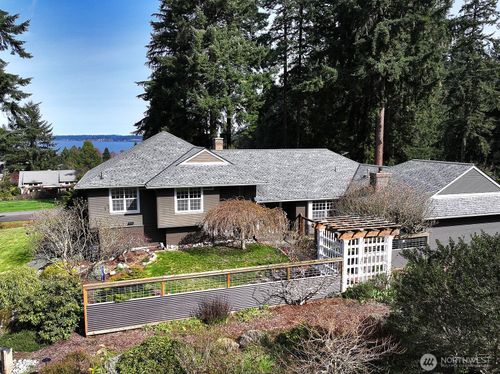 1093 Village Loop, Langley, WA, 98260-8680 | Card Image