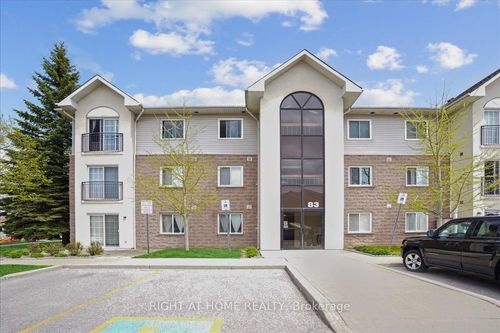308-83 Aspen Springs Dr, Clarington, ON, L1C5J7 | Card Image