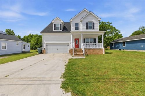 623 Greenlawn Ave, Hampton, VA, 23661-2211 | Card Image
