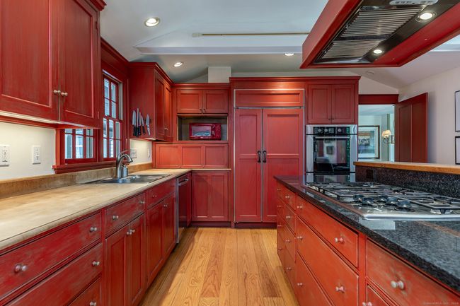 151 Flanders Rd, House other with 3 bedrooms, 3 bathrooms and null parking in Woodbury CT | Image 21