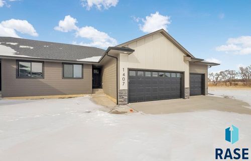 1407 Mae Pl, Tea, SD, 57064 | Card Image