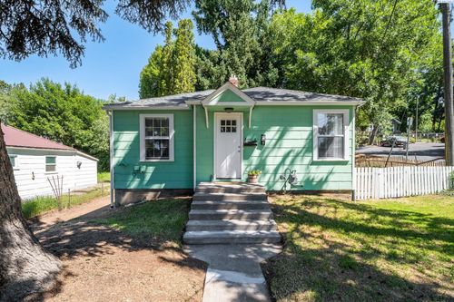 1320 Ne Mcgee St, Pullman, WA, 99163-4382 | Card Image
