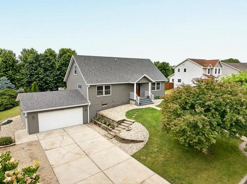 613 Windlach Street, New Glarus, WI, 53574 | Card Image