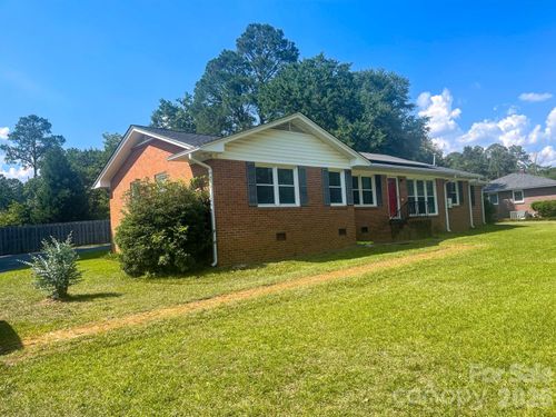 14 Hamden Cir, Cheraw, SC, 29520-1604 | Card Image