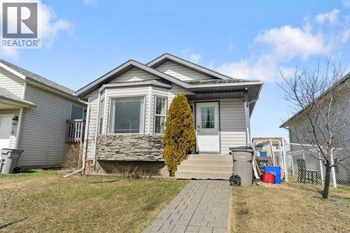 10620 72 Ave, Grande Prairie, AB, T8W2T6 | Card Image