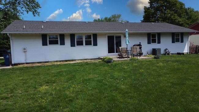 703 E Rosewood St, House other with 3 bedrooms, 2 bathrooms and 2 parking in Watseka IL | Image 6