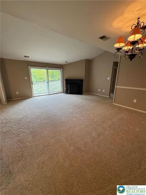 906 Mews Dr, SELLERSVILLE, PA, 18960-2742 | Card Image