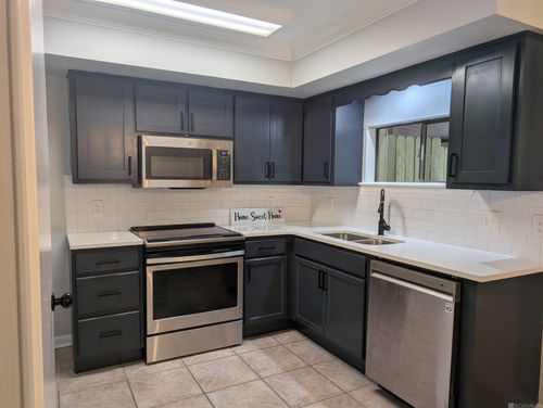 5123 S Oaks Dr, Baton Rouge, LA, 70816-4824 | Card Image