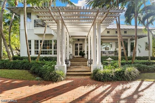 1800 Gordon Dr, NAPLES, FL, 34102-7556 | Card Image
