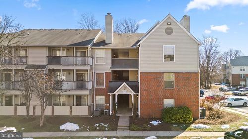 2026-12151 Penderview Ln, FAIRFAX, VA, 22033-4756 | Card Image
