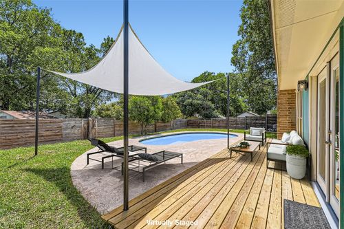 1121 Stoneoak Ln, Austin, TX, 78745-5457 | Card Image
